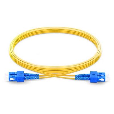 kopen Singlemode Gepantserd Vezelflardkoord SC UPC aan SC UPC Duplex 2,0 mm PVC OFNR 9/125 online vervaardiging